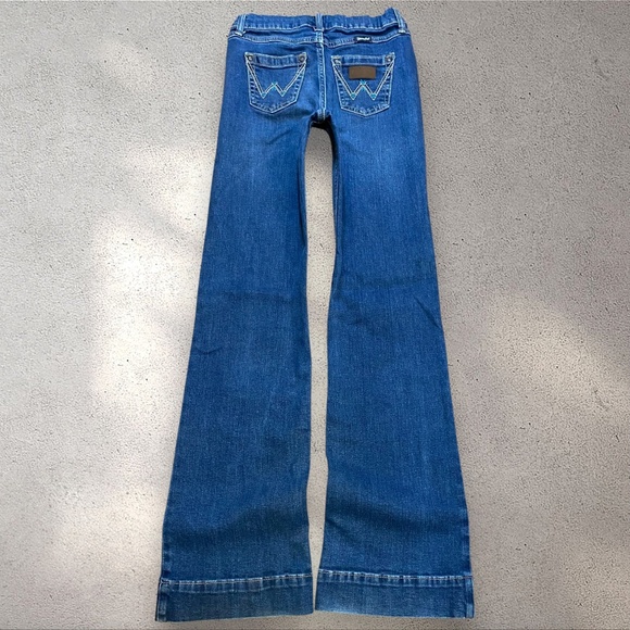 !! SOLD DO NOT BUY !! Wrangler Low-Mid Bootcut Jeans - Picture 1 of 6